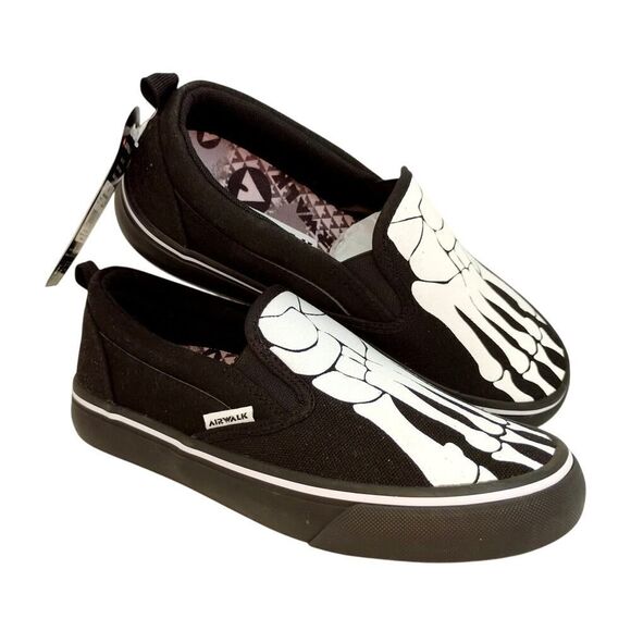 Airwalk Sidekick Black Skeleton Slip-On Sneakers - Size 4 - Picture 1 of 7